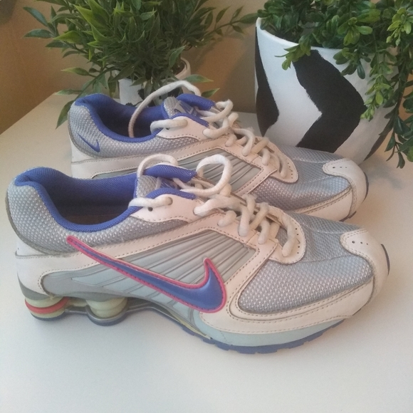Nike shox Turbo8 Girls size 5y - Picture 5 of 8